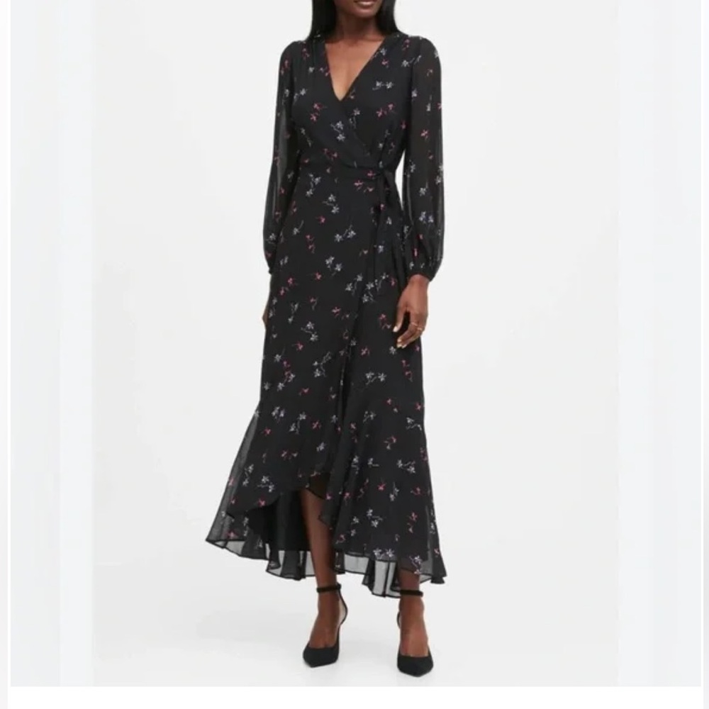 Banana Republic Women Maxi Wrap Dress Black Floral print Long Sleeve 14 like new